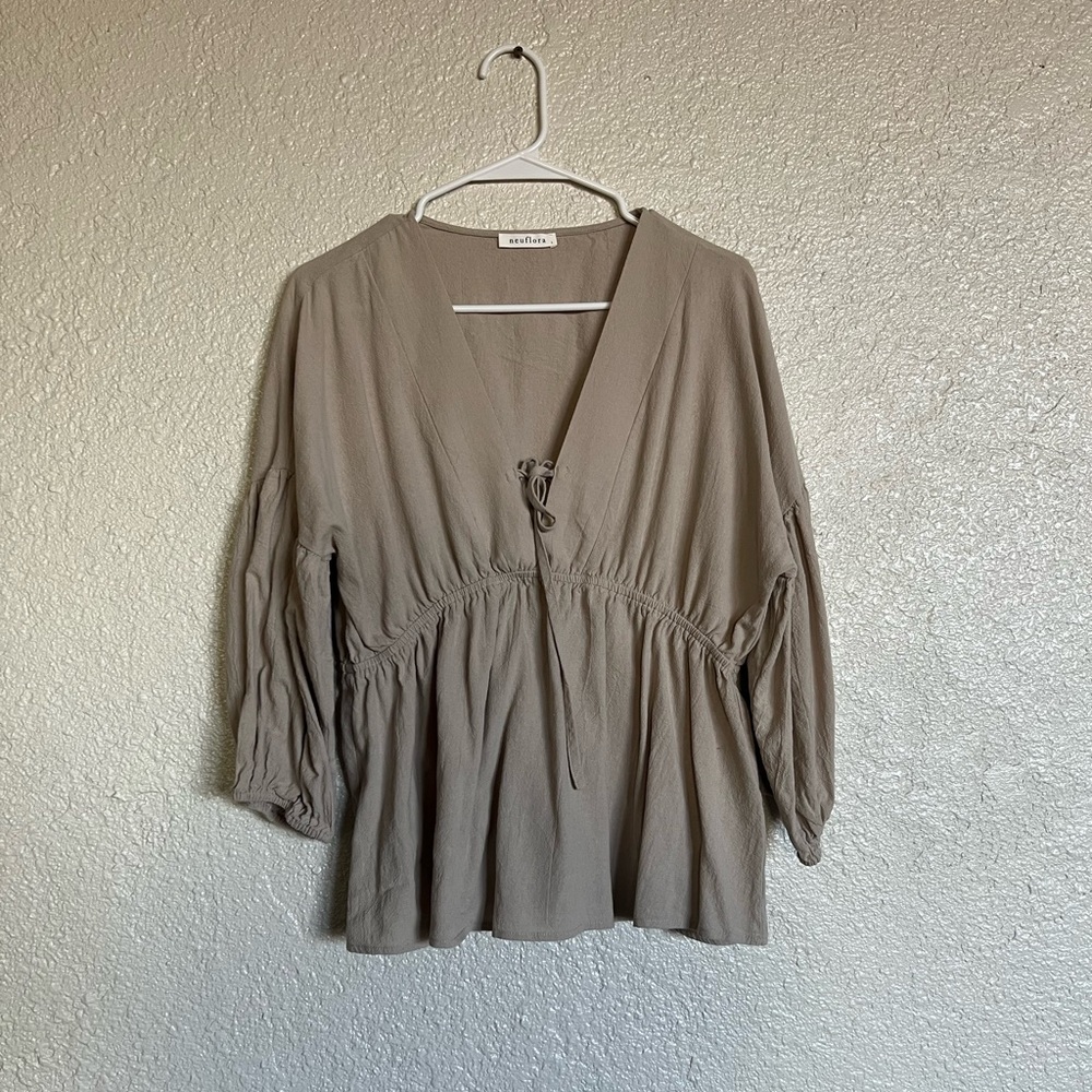 Neuflora tan babydoll blouse 🤎
